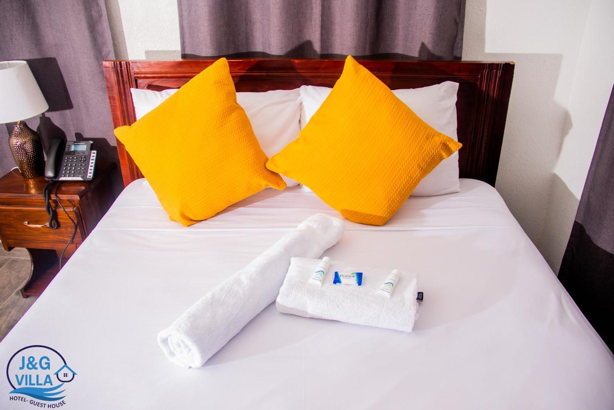 J&G Villa Hotel Cap-Haitien Bagian luar foto