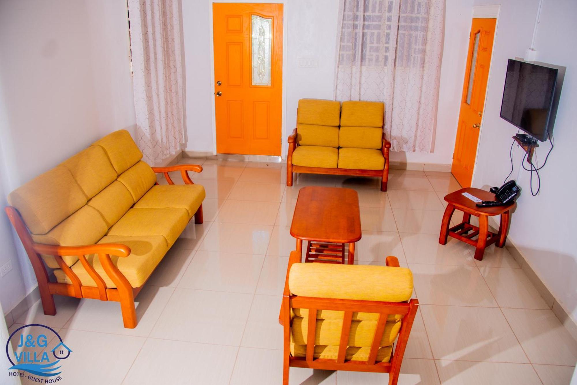 J&G Villa Hotel Cap-Haitien Bagian luar foto