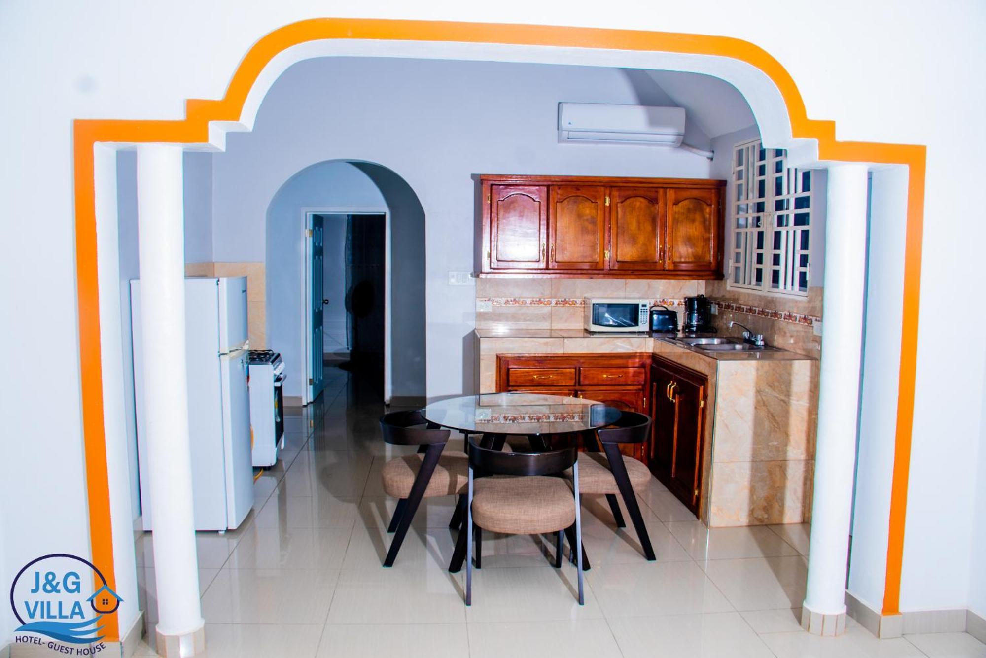J&G Villa Hotel Cap-Haitien Bagian luar foto